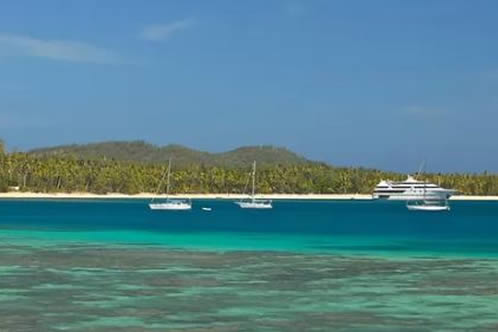 NADI Y NANUYA LAILAI ISLAND
